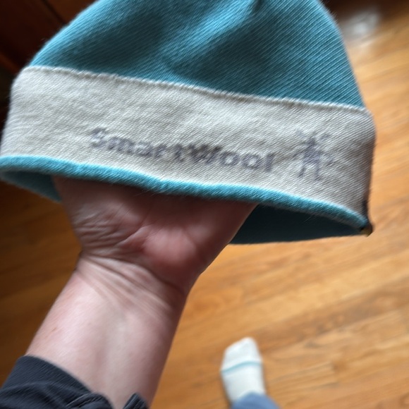 Smartwool turquoise girls beanie - Picture 3 of 5